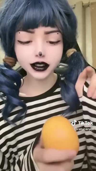 Ah shıt, here go again 🍊