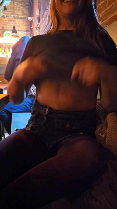 Passing time while waiting for my beer