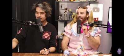 Ladybeard singing TT clip is just cute