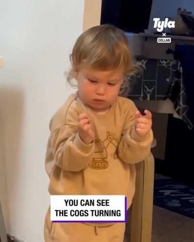 Learning to give thumbs up 👍🏼