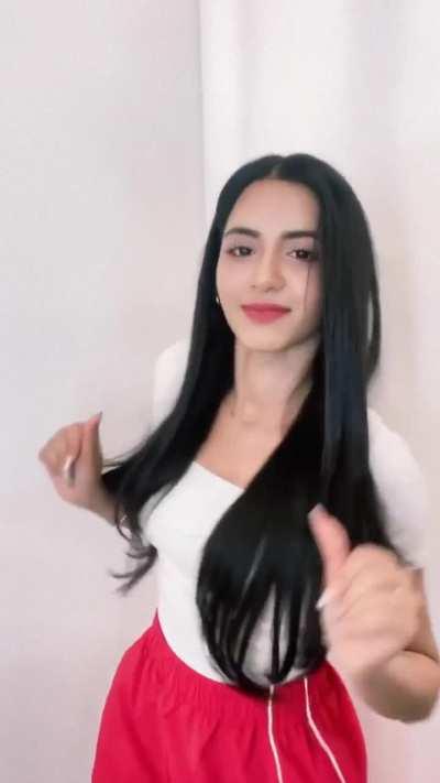 Her body and face everything is just 😶🤍 perfect 