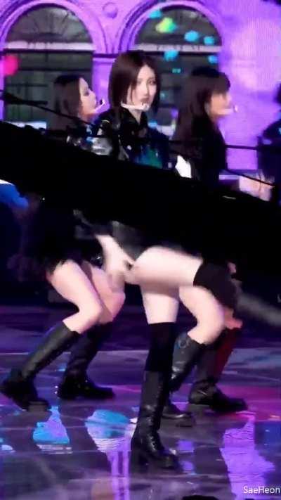 IVE • GAEUL → KITSCH FANCAM • SBS INKIGAYO 230423