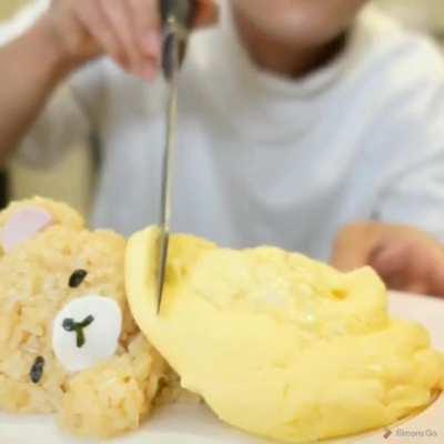 Dude makes a bear with a blanket out of food and it's supposed to be NextFuckingLevel