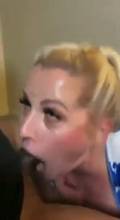 Mom of two hasn't forgotten how to throat big cocks 😈😈