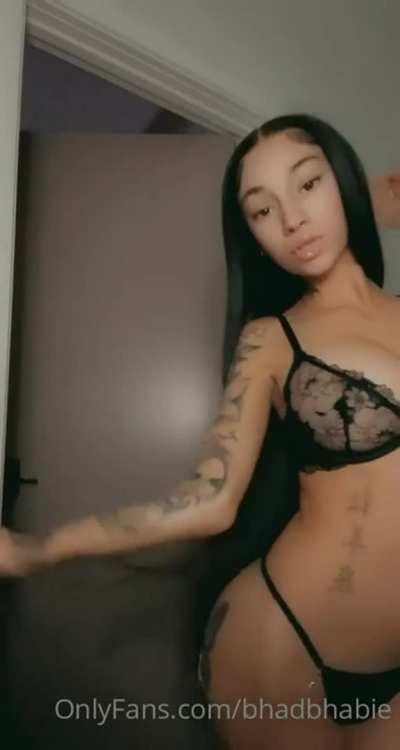 She's Bad AF - Get Her Folder