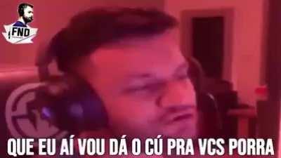 sabe o q eu fico puto?