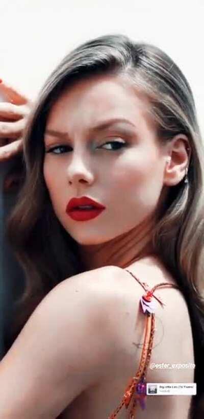 Ester for InStyleSpain (Graded)