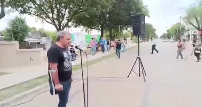 Día de la memoria, Censuraron a ex combatiente de malvinas sin una pierna por pedir que se cuente la historia completa