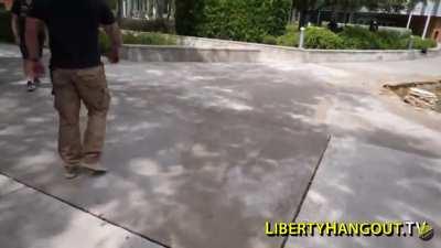 Crowd chants “shit your pants” at Kaitlin Bennett at University of Souther Florida