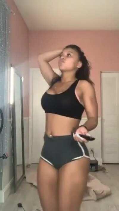 💋CurlyyRed LIVE IG🍑Twerk💃🏾p2 🎁($redit9)