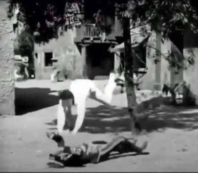 Being a diver targeting backrow healers be like