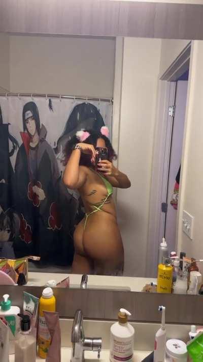 Who wants me to sit on their face?