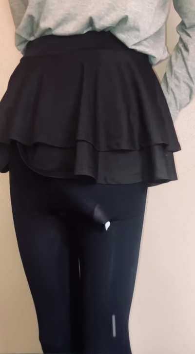 Ruined my leggings but I caught most of it with my feet 🙈