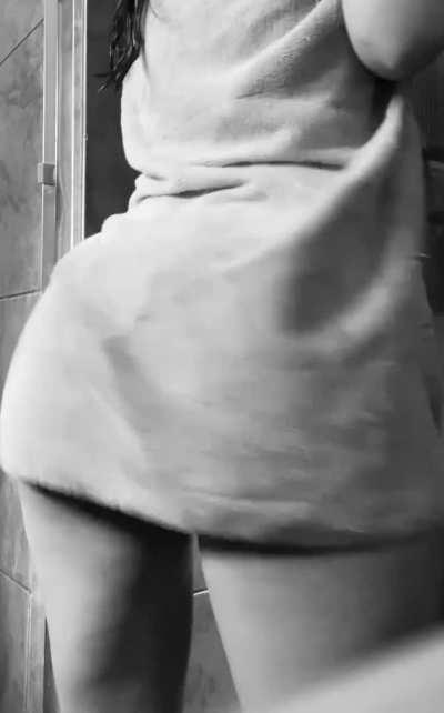 Who want help me dry up?