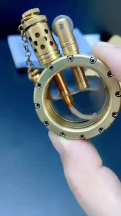 Прозрачная зажигалка