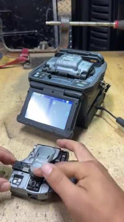 Optic Fibre Connector.