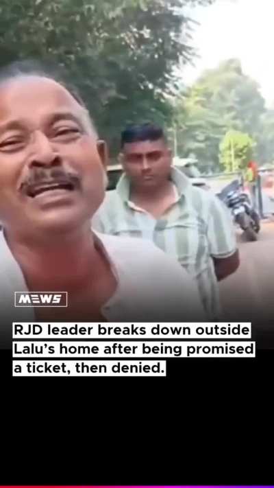 Bihar: RJD leader Madan Shah tears his clothes, breaks down, falls to the ground and says, 