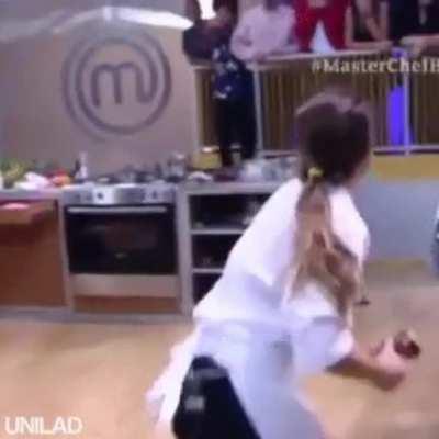 This dad has Thor's grip! (x-post from r/HumansBeingBros)