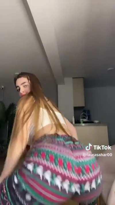 @laurasahar00 compilation