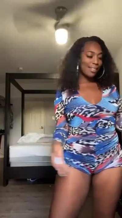 Jewel (@theillist.j)