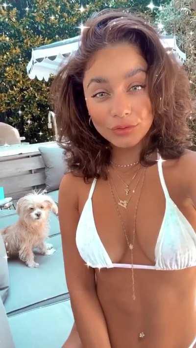 Vanessa Hudgens is just pure sex.