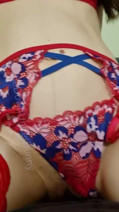 Turning around the on the sleeve... Not the smoothest maneuver!