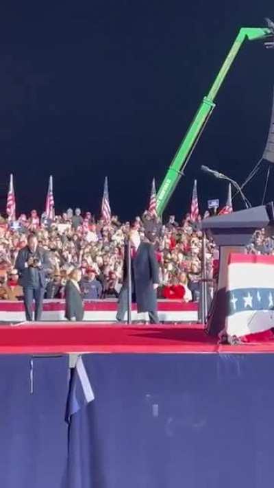 Short clip of the crowd in Conroe, TX tonight…Love to see if!! Trump 2024!!