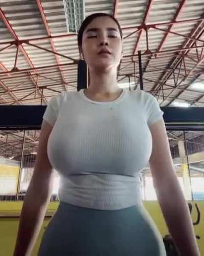 Definitely turning heads at the gym