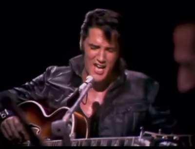 33 year-old Elvis Presley, the King, performs live & unplugged in The ‘68 Comeback Special