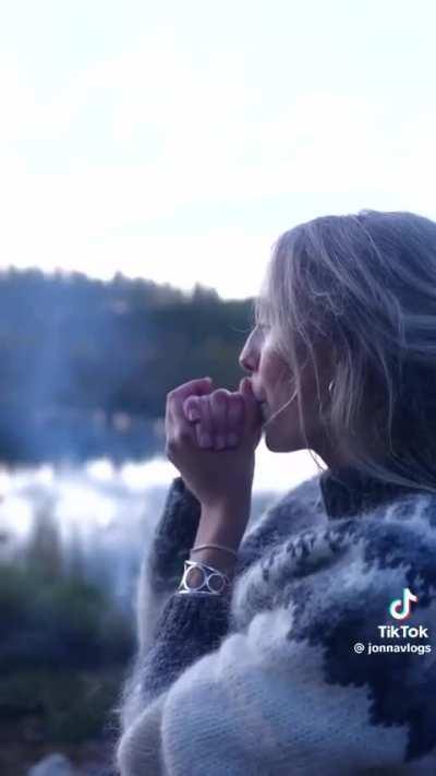 The art of wind whistling 