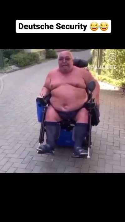 Ralf mit seinem Scooter ðð