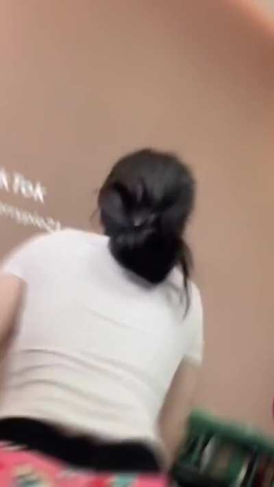 Group of Asian girls dancing twerk, if you want to join, send me a message, my telegram @osvaldo12389 (you can send tributes of the group's videos)