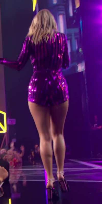 I want her to sit on my face