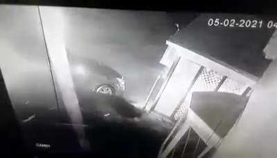 This was the very abrupt way I woke up at 4:30 this morning.