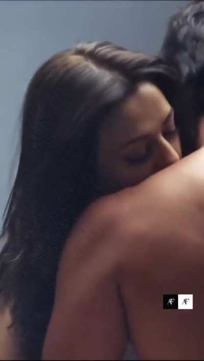 Priti is so beautiful. And her lips. Follow on Instagram @actres_fun. Link in comment