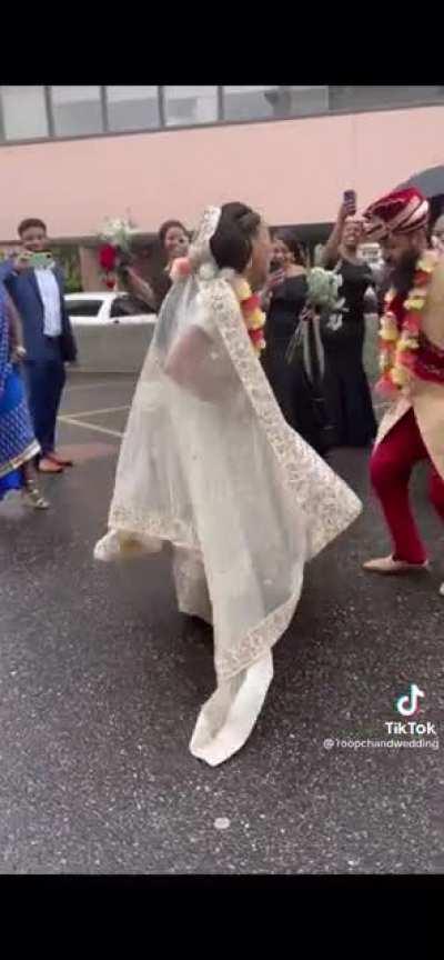 Ahh kya kahu comment on video is not that right