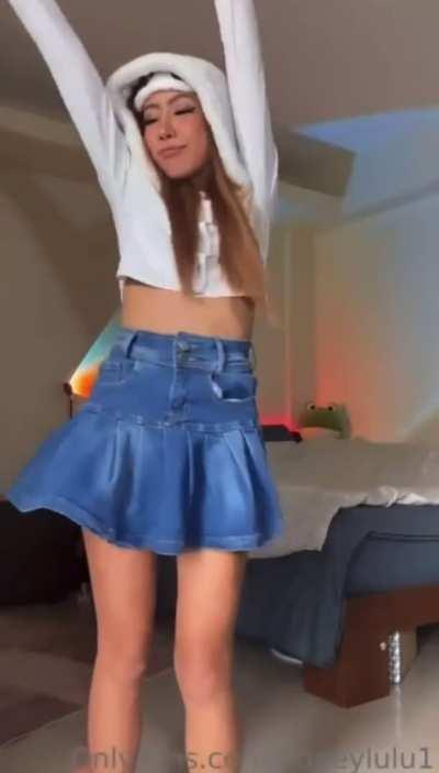 Cutie Spread Her Ass in a Skirt..
