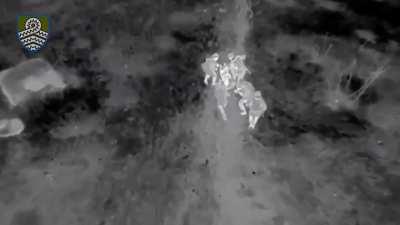 Effects of drones on the battlefield. RU soldier's drop their wounded and run for cover when a drone is heard at night (thermal camera, music from source) 59th OMPBr Separate Mechanized Brigade