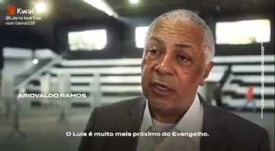 A campanha do Lula está indo fortemente atrás do voto dos evangélicos.