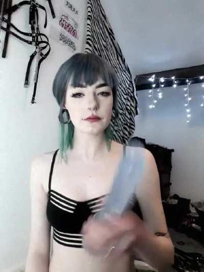 10” throat clip [OC]