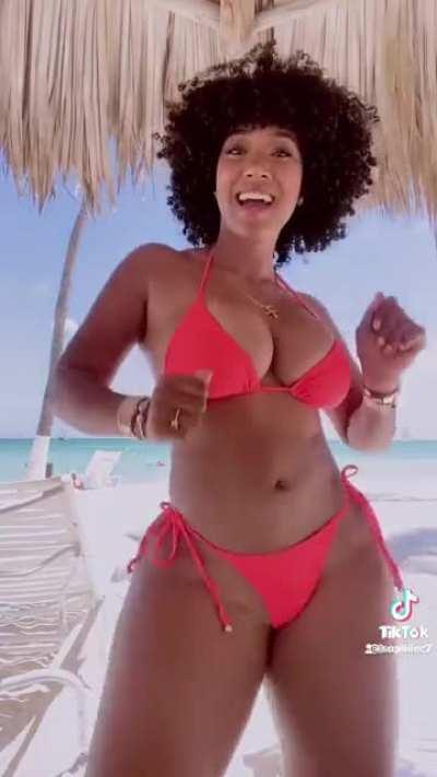 Sophiie Habibti (@iamsophiielikosky)