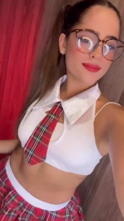 ya acepto que es una puta barata 