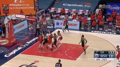 [Highlight] Beal makes a tough shot in traffic to tie the game at 133 with 15 seconds left