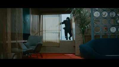 Perfectly cut screams