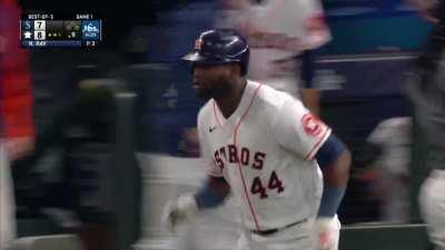 [Highlight] Yordan Alvarez walks off the Mariners with a 3-run home run in the 9th!