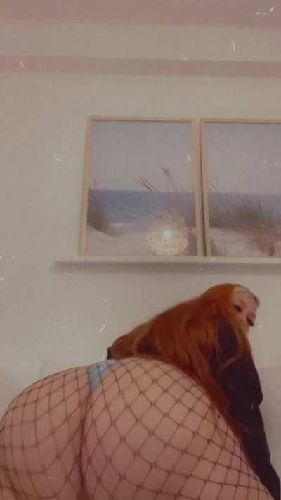 Would you fuck this fat ass? Yes or no?