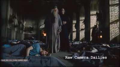 Michael Gambon and Alan Rickman play a prank on Daniel Radcliffe while filming Harry Potter and the Prisoner of Azkaban (2004)