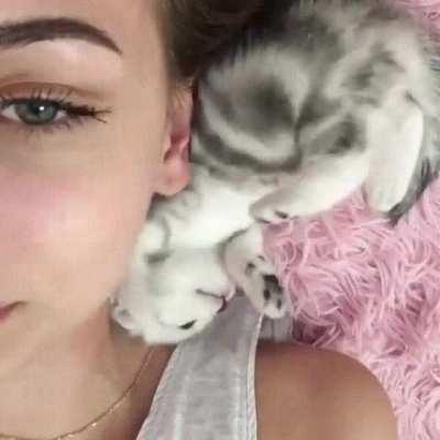 Oh my god! Soooo cuuuute.