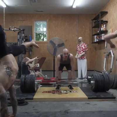 These absolute chads having a good time and giving negative fucks. DYEL, bro?