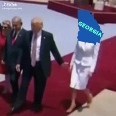 She is not that into you